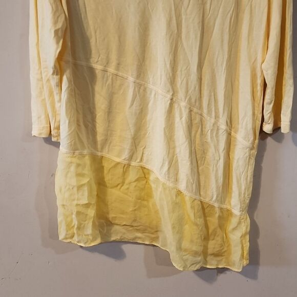 Beautiful soft surroundings top PXL - Picture 3 of 5